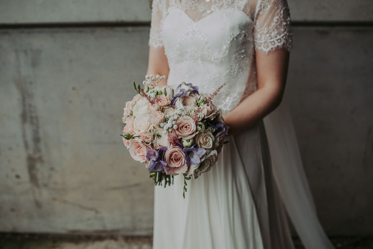 Rustic Charm Contemporary Pastel Barn Wedding http://www.bloomweddings.co.uk/