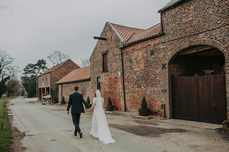 Rustic Charm Contemporary Pastel Barn Wedding http://www.bloomweddings.co.uk/