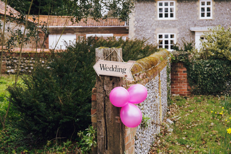 Relaxed Bohemian Spring Barn Wedding http://emilytylerphotography.com/