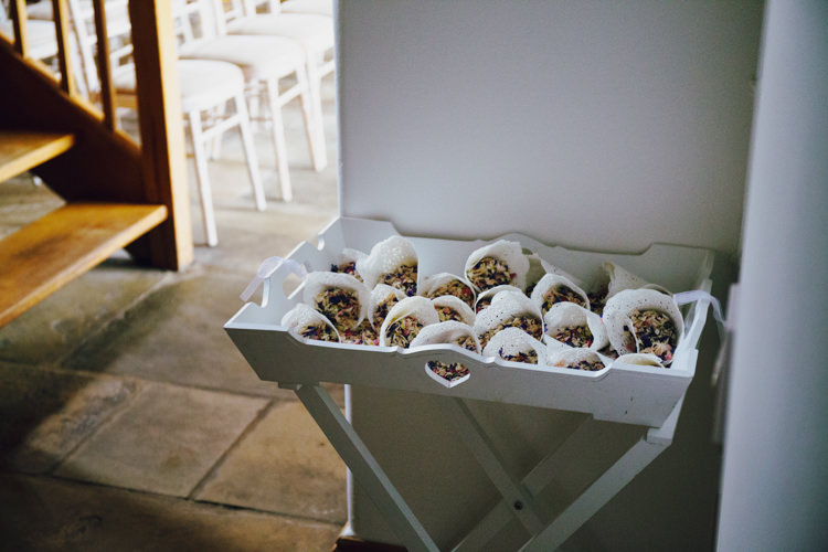 Relaxed Bohemian Spring Barn Wedding http://emilytylerphotography.com/