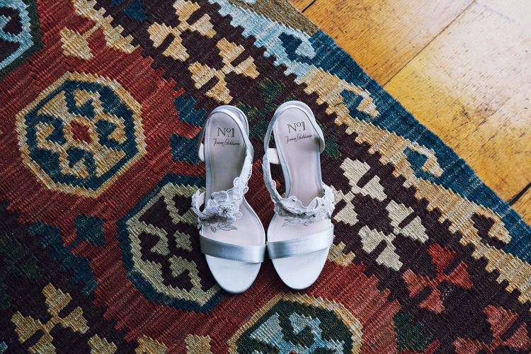 Relaxed Bohemian Spring Barn Wedding http://emilytylerphotography.com/