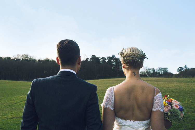 Relaxed Bohemian Spring Barn Wedding http://emilytylerphotography.com/