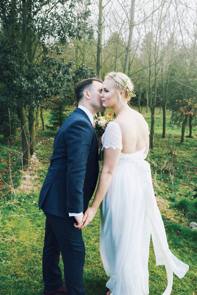 Relaxed Bohemian Spring Barn Wedding http://emilytylerphotography.com/