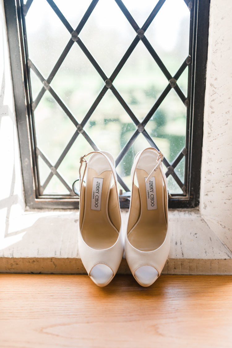 Classic Spring Cherry Blossom Wedding http://www.hannahmcclunephotography.com/