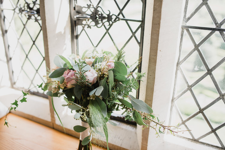 Classic Spring Cherry Blossom Wedding http://www.hannahmcclunephotography.com/