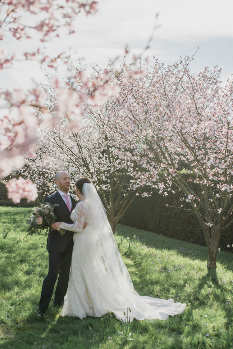 Classic Spring Cherry Blossom Wedding http://www.hannahmcclunephotography.com/