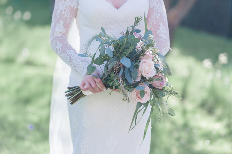 Classic Spring Cherry Blossom Wedding http://www.hannahmcclunephotography.com/
