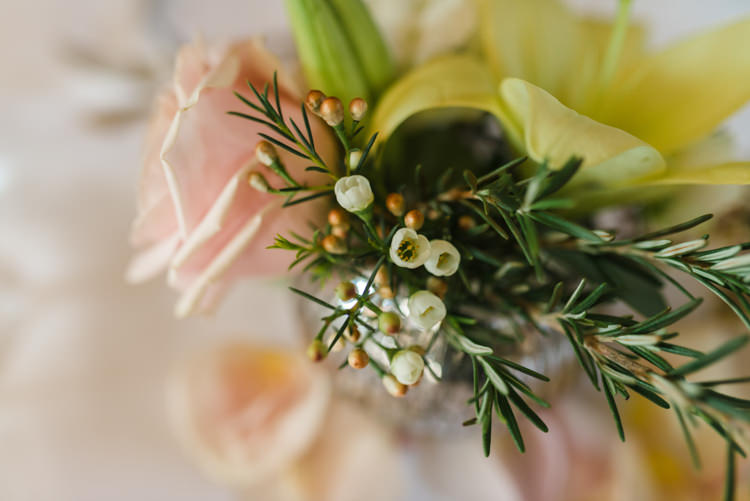 Classic Spring Cherry Blossom Wedding http://www.hannahmcclunephotography.com/