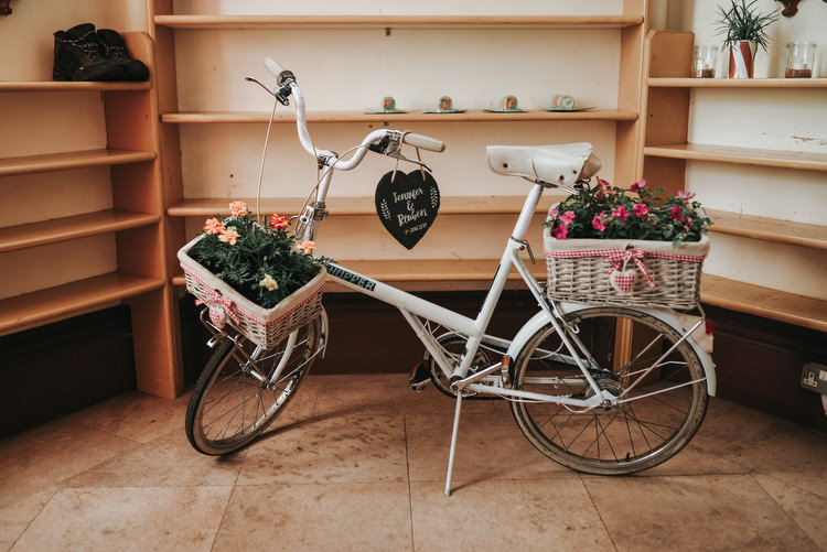 Vintage Bike Bicycle Decor Flowers Basket Crafty Fun Budget Friendly Wedding https://www.pearbearphotography.com/
