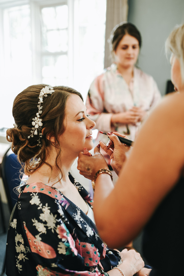 Hair Bride Bridal Vine Style Crafty Fun Budget Friendly Wedding https://www.pearbearphotography.com/