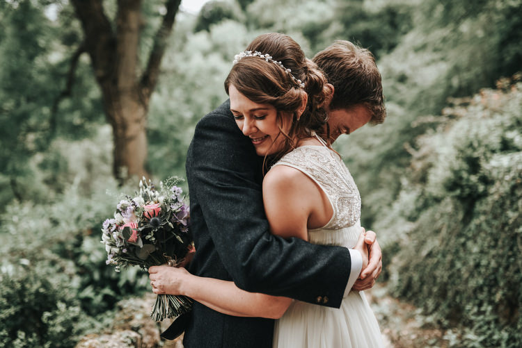 Crafty Fun Budget Friendly Wedding https://www.pearbearphotography.com/
