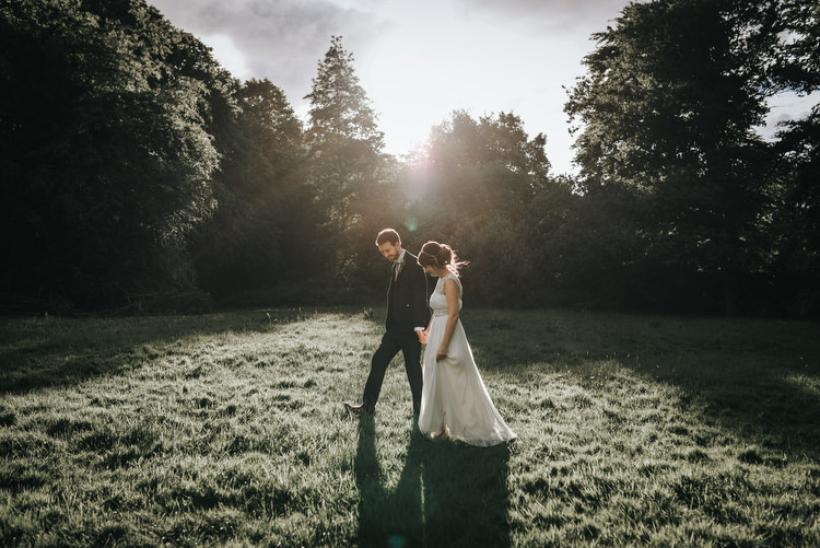 Crafty Fun Budget Friendly Wedding https://www.pearbearphotography.com/