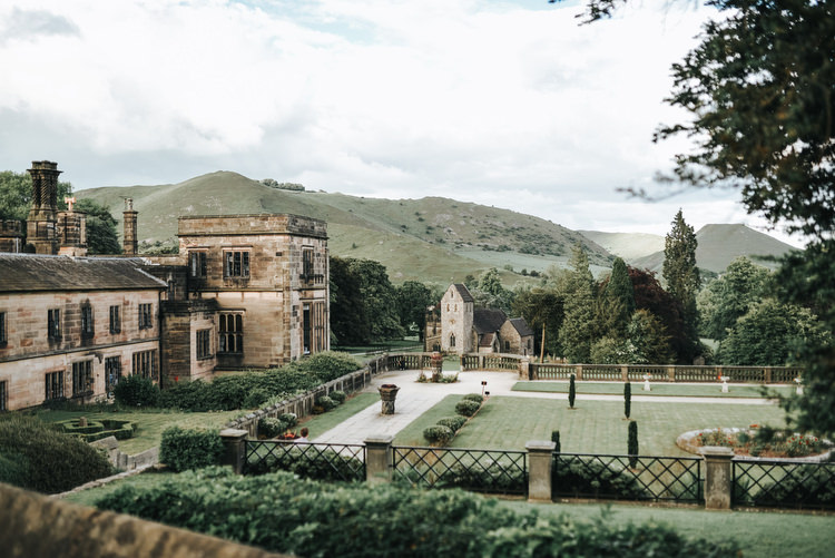 Crafty Fun Budget Friendly Wedding https://www.pearbearphotography.com/