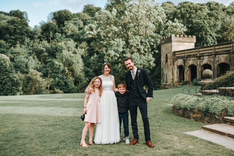Crafty Fun Budget Friendly Wedding https://www.pearbearphotography.com/
