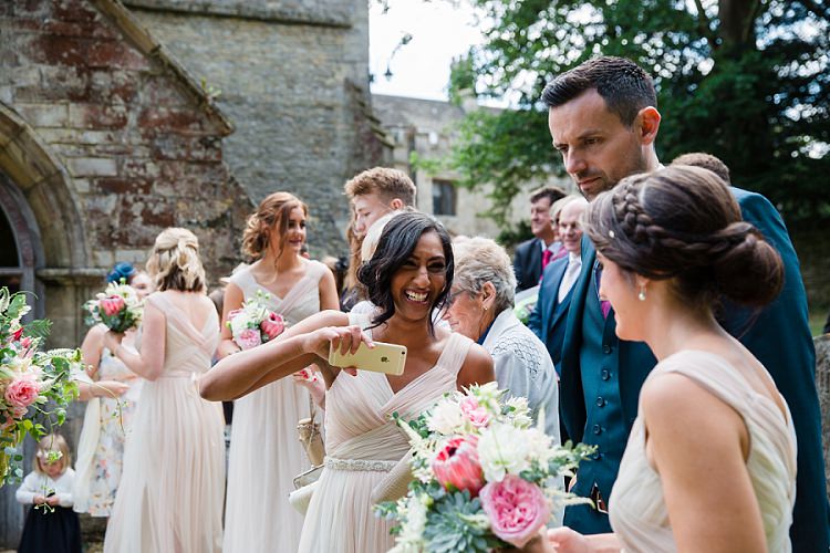 Graceful Walled Garden Wedding http://helenkingphotography.co.uk/