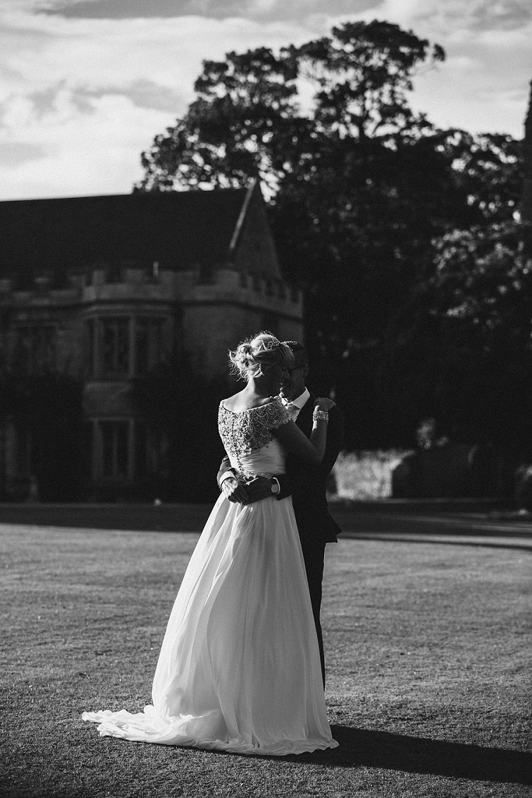 Graceful Walled Garden Wedding http://helenkingphotography.co.uk/