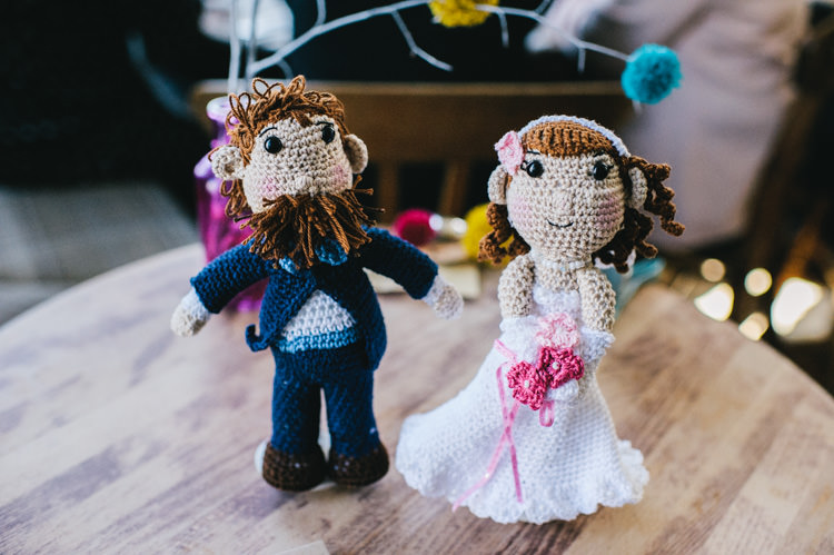Knitted Cake Topper Bride Groom Alternative Home Made Colourful Wedding http://allisondeweyphotography.co.uk/