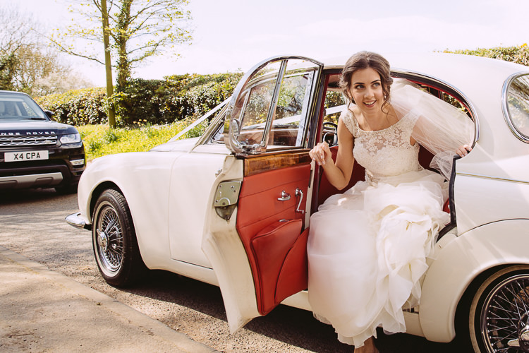 Romantic Soft Pastel Pretty Wedding http://hayleybaxterphotography.com/