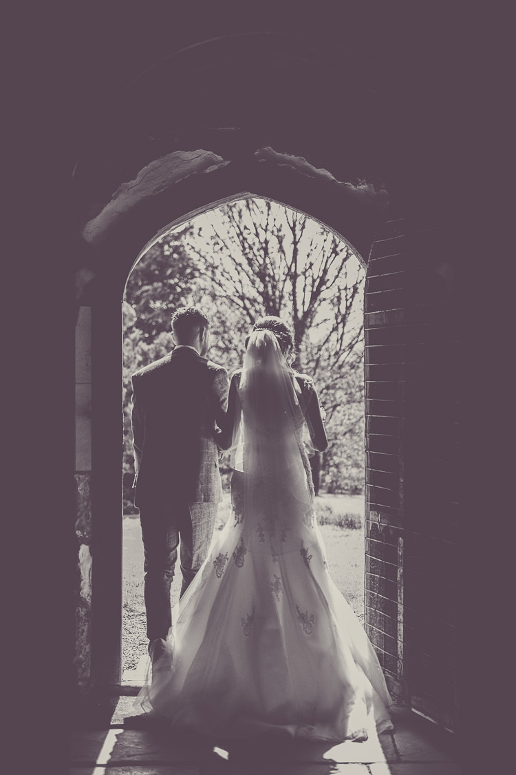 Romantic Soft Pastel Pretty Wedding http://hayleybaxterphotography.com/