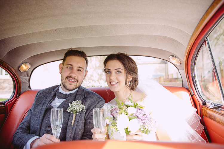 Romantic Soft Pastel Pretty Wedding http://hayleybaxterphotography.com/