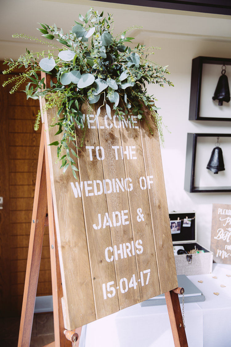 Welcome Sign Wooden Flowers Foliage Greenery Romantic Soft Pastel Pretty Wedding http://hayleybaxterphotography.com/