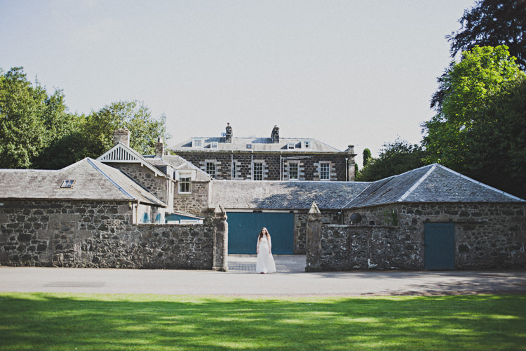 Enchanting Free-Spirited Outdoor Wedding http://www.johnelphinstonestirling.com/