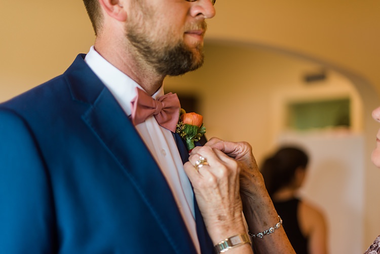 Groom Getting Ready Colourful Bohemian Barn Wedding Pennsylvania http://www.dawn-derbyshire.com/