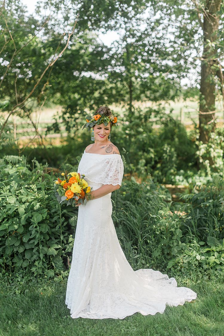Colourful Bohemian Barn Wedding Pennsylvania http://www.dawn-derbyshire.com/