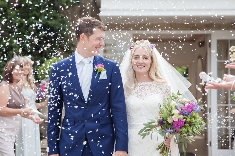 Confetti Throw Bride Groom Summer Festival Country Estate Wedding http://kerryannduffy.com/