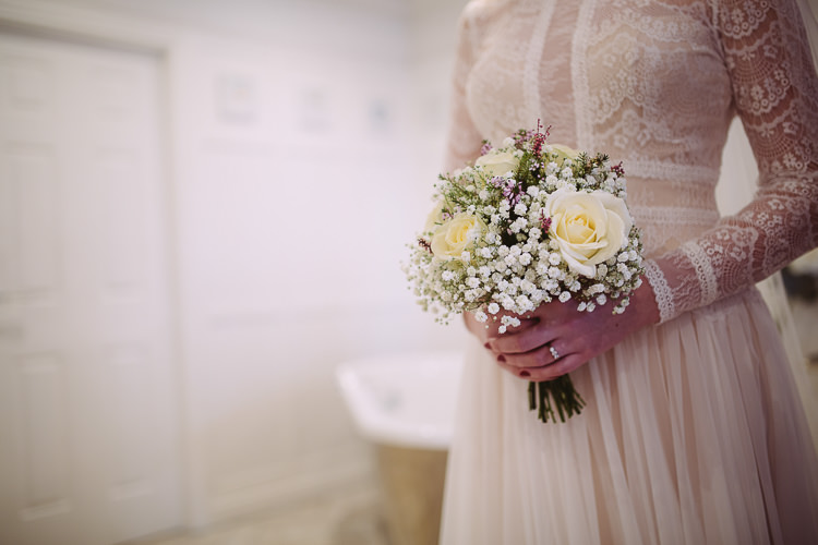 Simple Cosy Country Winter Wedding http://hayleybaxterphotography.com/