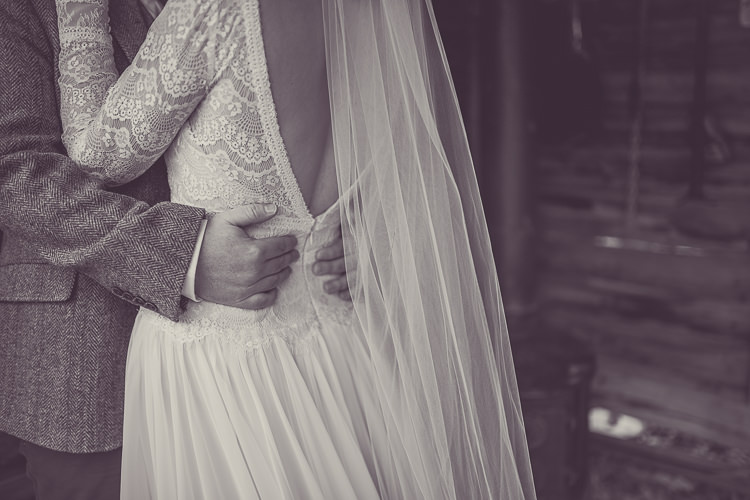 Simple Cosy Country Winter Wedding http://hayleybaxterphotography.com/