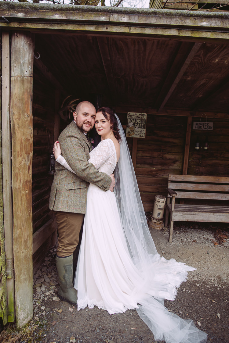 Simple Cosy Country Winter Wedding http://hayleybaxterphotography.com/