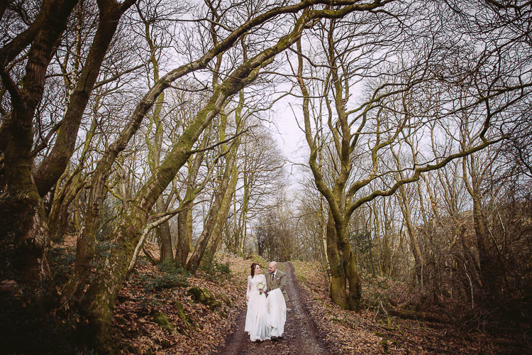 Simple Cosy Country Winter Wedding http://hayleybaxterphotography.com/