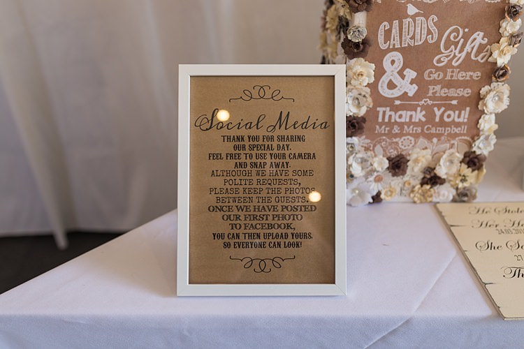 Unplugged Wedding Sign Social Media Big Stylish Outdoors Glamping Wedding https://www.jessyarwood.co.uk/