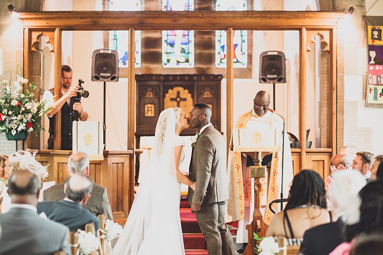 Big Stylish Outdoors Glamping Wedding https://www.jessyarwood.co.uk/