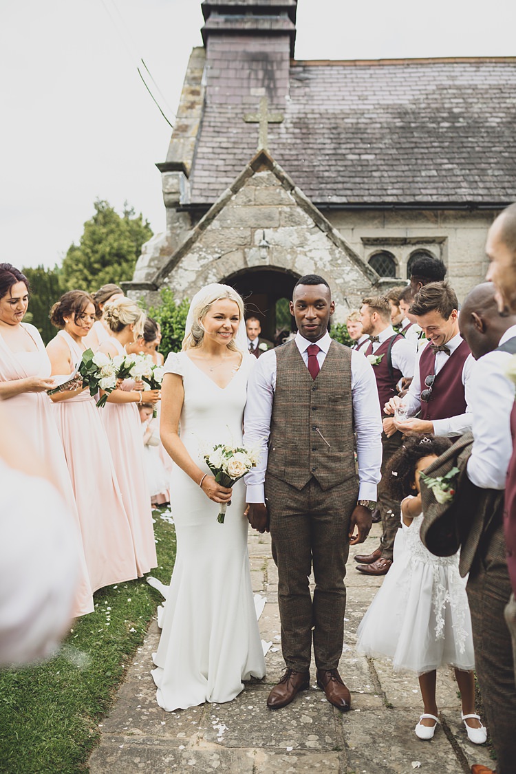 Big Stylish Outdoors Glamping Wedding https://www.jessyarwood.co.uk/