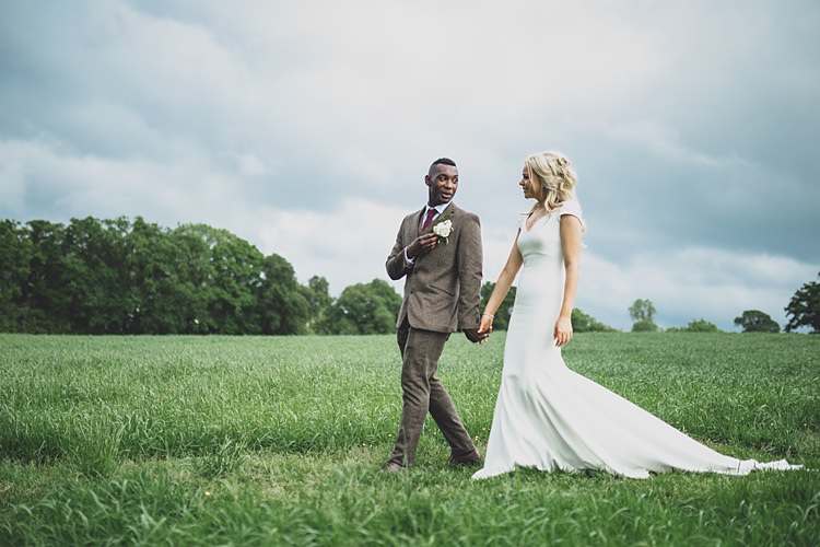 Big Stylish Outdoors Glamping Wedding https://www.jessyarwood.co.uk/