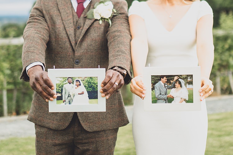 Big Stylish Outdoors Glamping Wedding https://www.jessyarwood.co.uk/