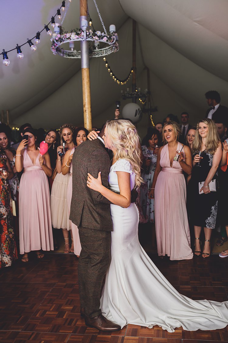 Big Stylish Outdoors Glamping Wedding https://www.jessyarwood.co.uk/ 