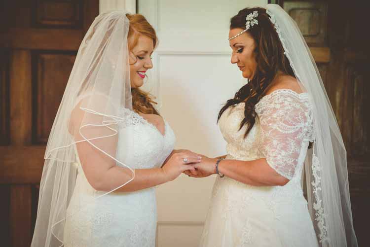 Eclectic Floral Fun Wedding http://www.photographybypaloma.co.uk/