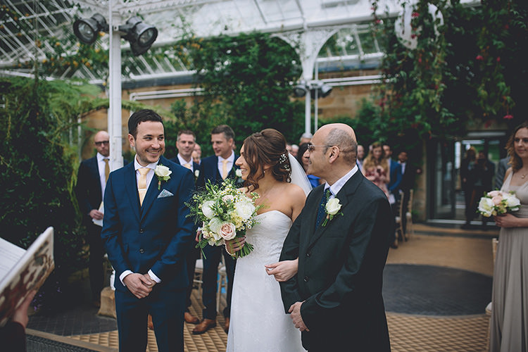 Darling Pale Pastels Conservatory Wedding http://storyandcolour.co.uk/