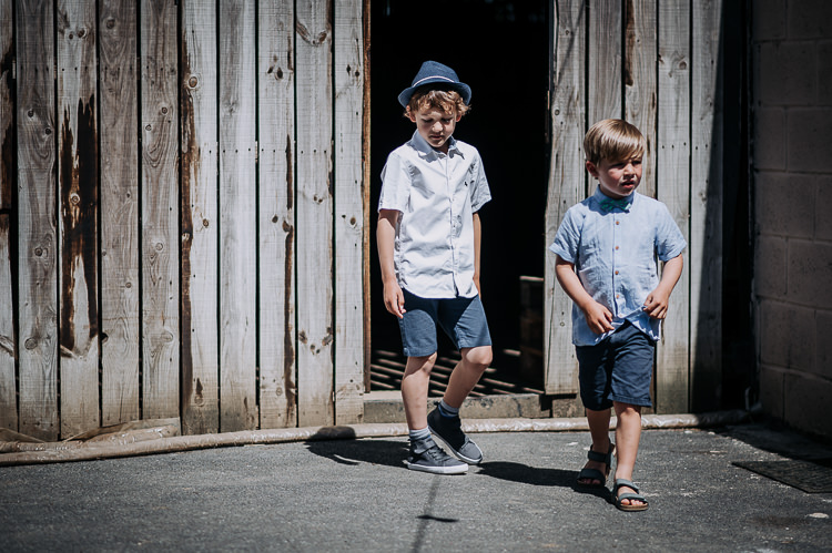 Rustic Farm Barn DIY Wedding http://www.kazooieloki.co.uk/