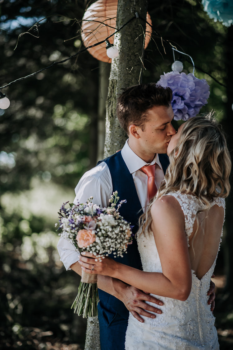 Rustic Farm Barn DIY Wedding http://www.kazooieloki.co.uk/