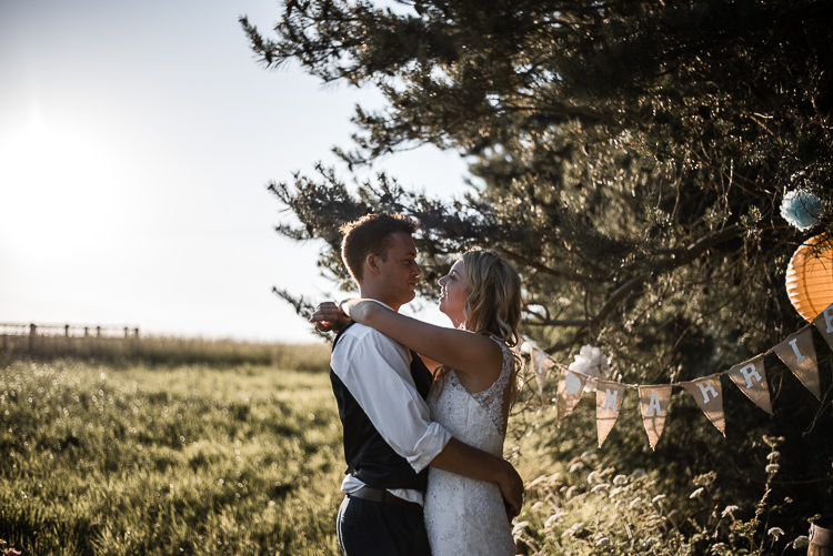 Rustic Farm Barn DIY Wedding http://www.kazooieloki.co.uk/