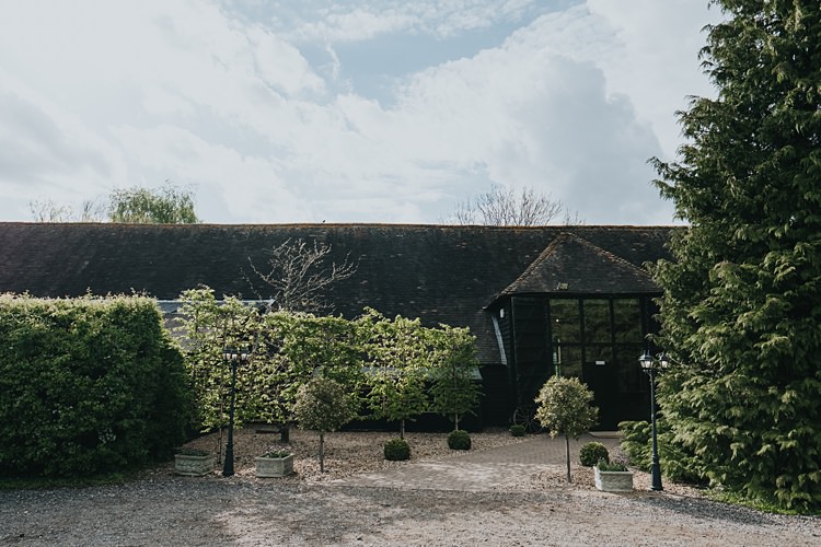 Burgundy Blush Minimal Elegant Barn Wedding http://www.rosshurley.com/