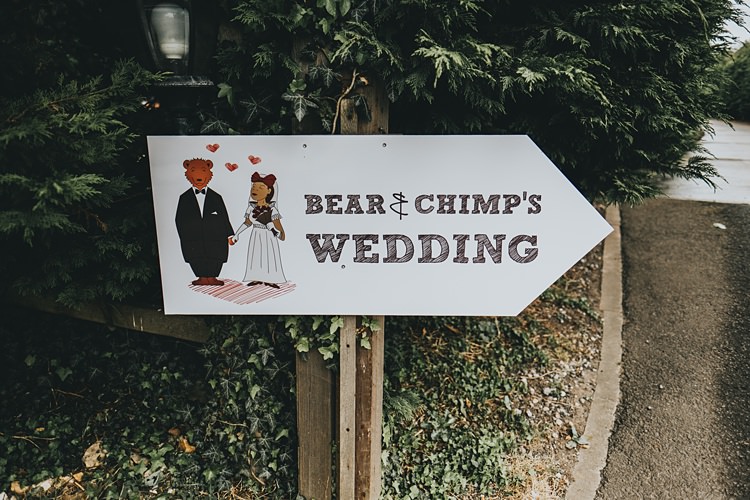 Sign Post Illustrated Personalised Burgundy Blush Minimal Elegant Barn Wedding http://www.rosshurley.com/