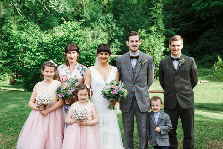 Camp Festival Style Chilled Wedding http://www.memoriesmilestones.co.uk/