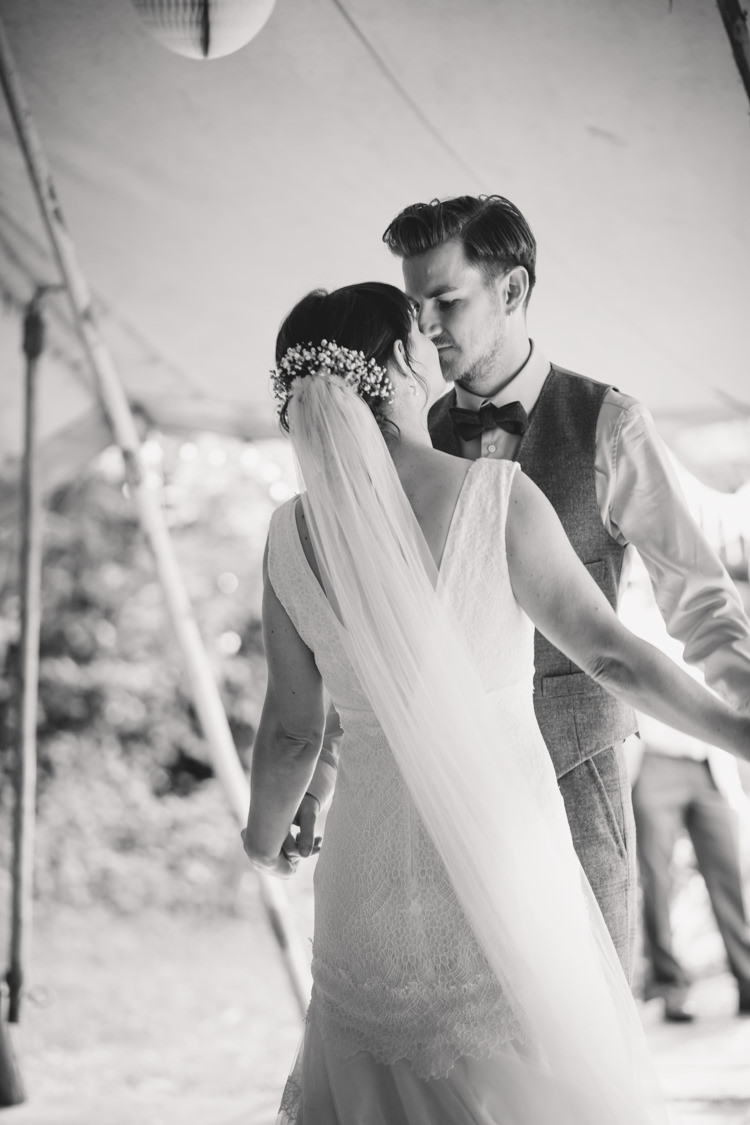 Camp Festival Style Chilled Wedding http://www.memoriesmilestones.co.uk/