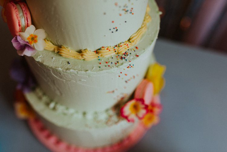 Retro Kitsch Pastel Mint Pink Wedding Ideas http://www.beckyryanphotography.co.uk/