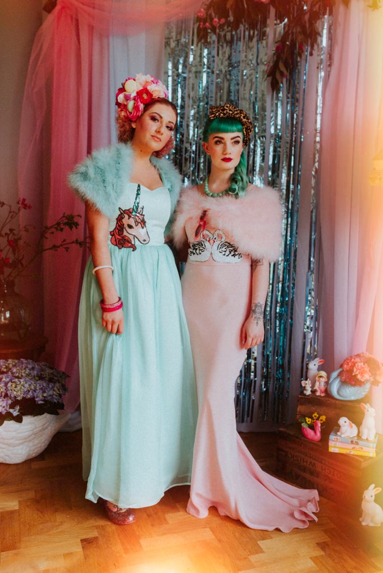 Photo Booth Streamers Retro Kitsch Pastel Mint Pink Wedding Ideas http://www.beckyryanphotography.co.uk/